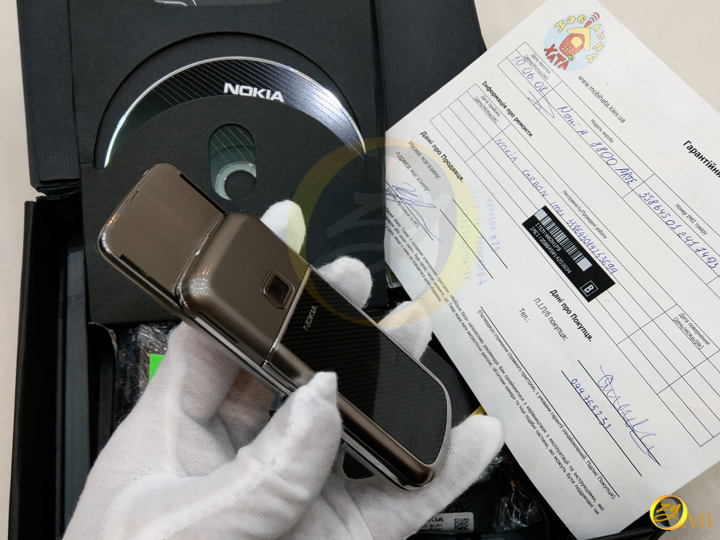 Nokia 8800 Carbon zin nguyên hộp trùng imei