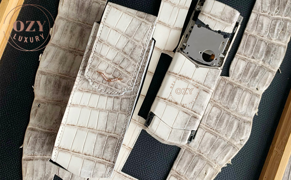 Kỹ thuật bọc da vertu một kỹ năng khắt khe đòi hỏi tay nghề cao