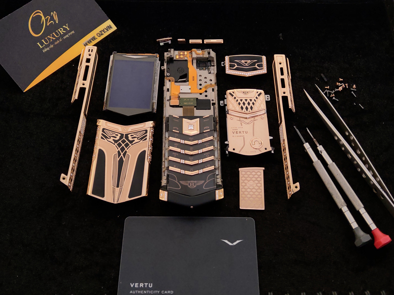 Vertu có nên sửa chữa - thay thế linh phụ kiện