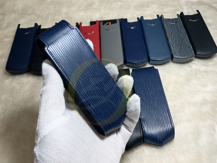 Bao Vertu Lv nắp gập navy