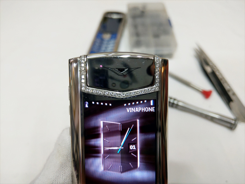 lên kim cương đính viền vertu signature s