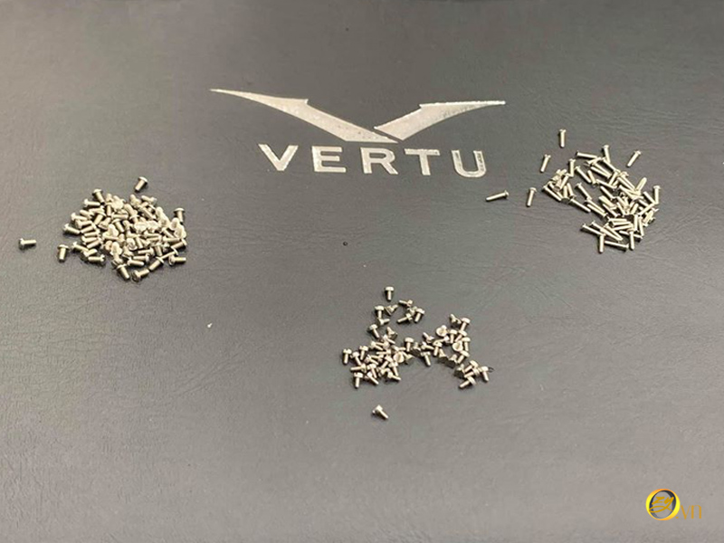 Ốc vít  điện thoại vertu