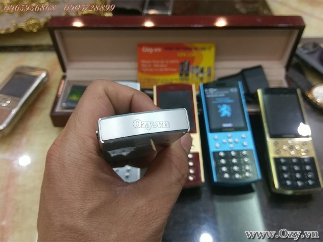 Mobiado 712 zaf white đá sườn