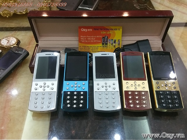 Mobiado 712 zaf white đá sườn