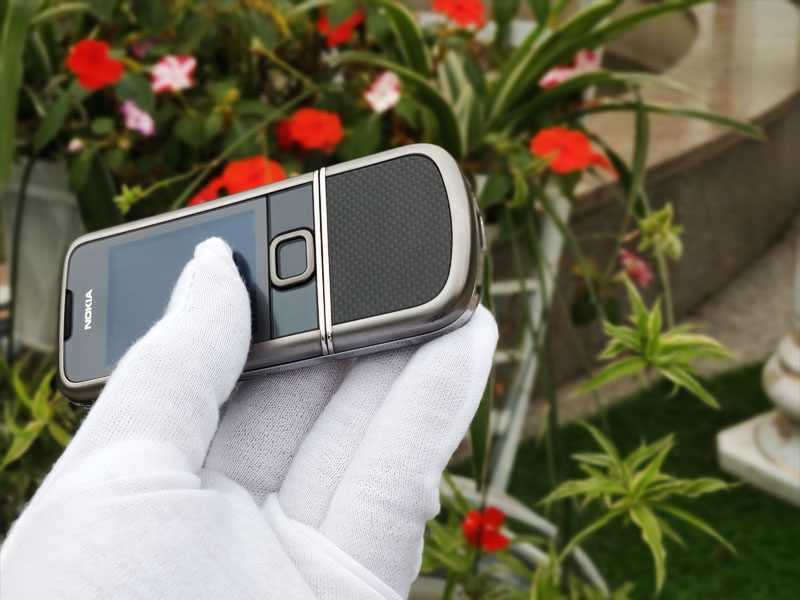 Nokia 8800 Carbon chính hãng 