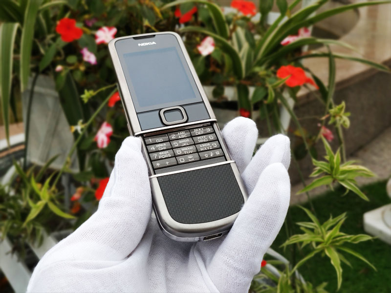 Nokia 8800 Carbon chính hãng 