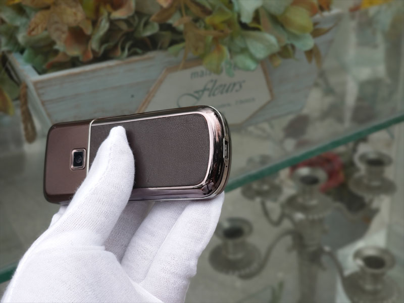 Nokia 8800 nâu xách tay