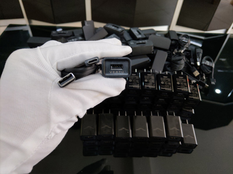 Sạc Vertu chính hãng nội địa