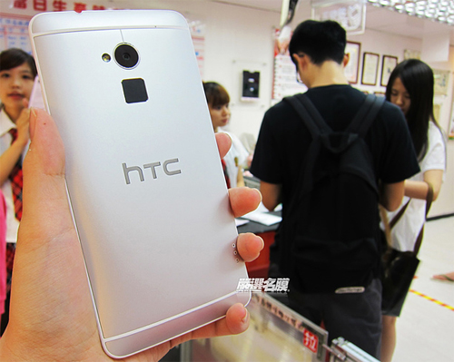 HTC one max