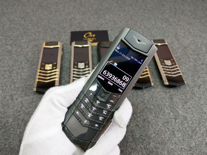 Vertu Zirconium hàng hiếm