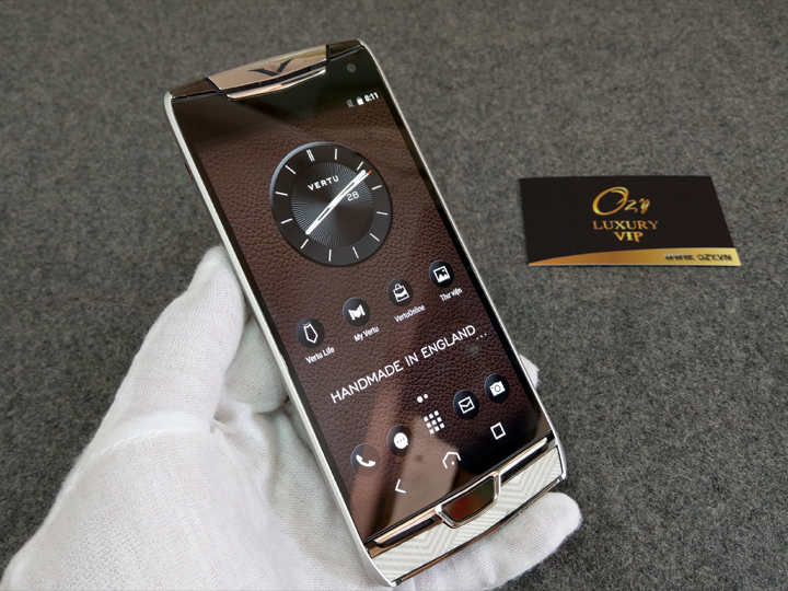 vertu-constellation-x-chinh-hang-2-sim