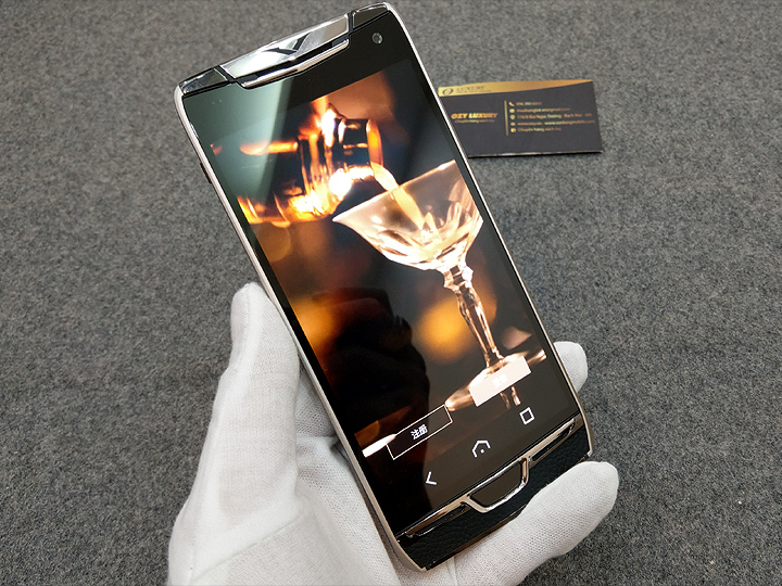vertu-constellation-x-chinh-hang