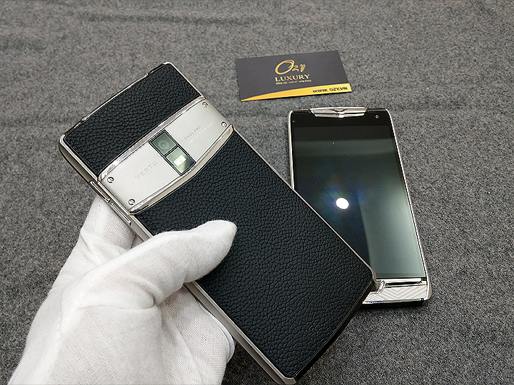 vertu-constellation-x-chinh-hang