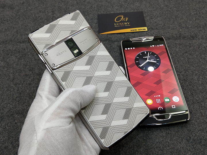 vertu-constellation-x-chinh-hang-2-sim