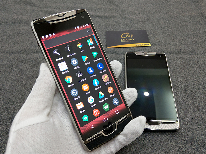 vertu-constellation-x-chinh-hang