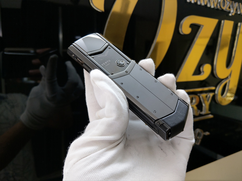 Vertu Signature S DLC Black