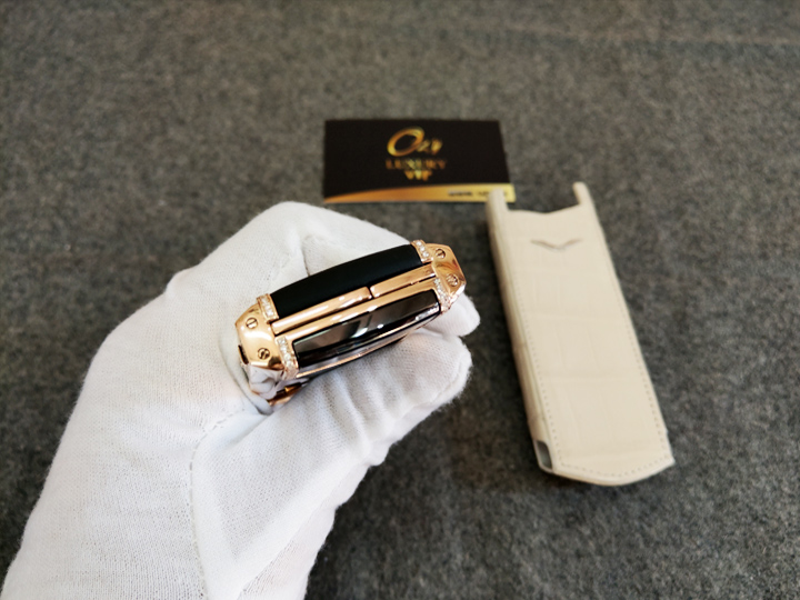 Signature s vàng khối diamonds